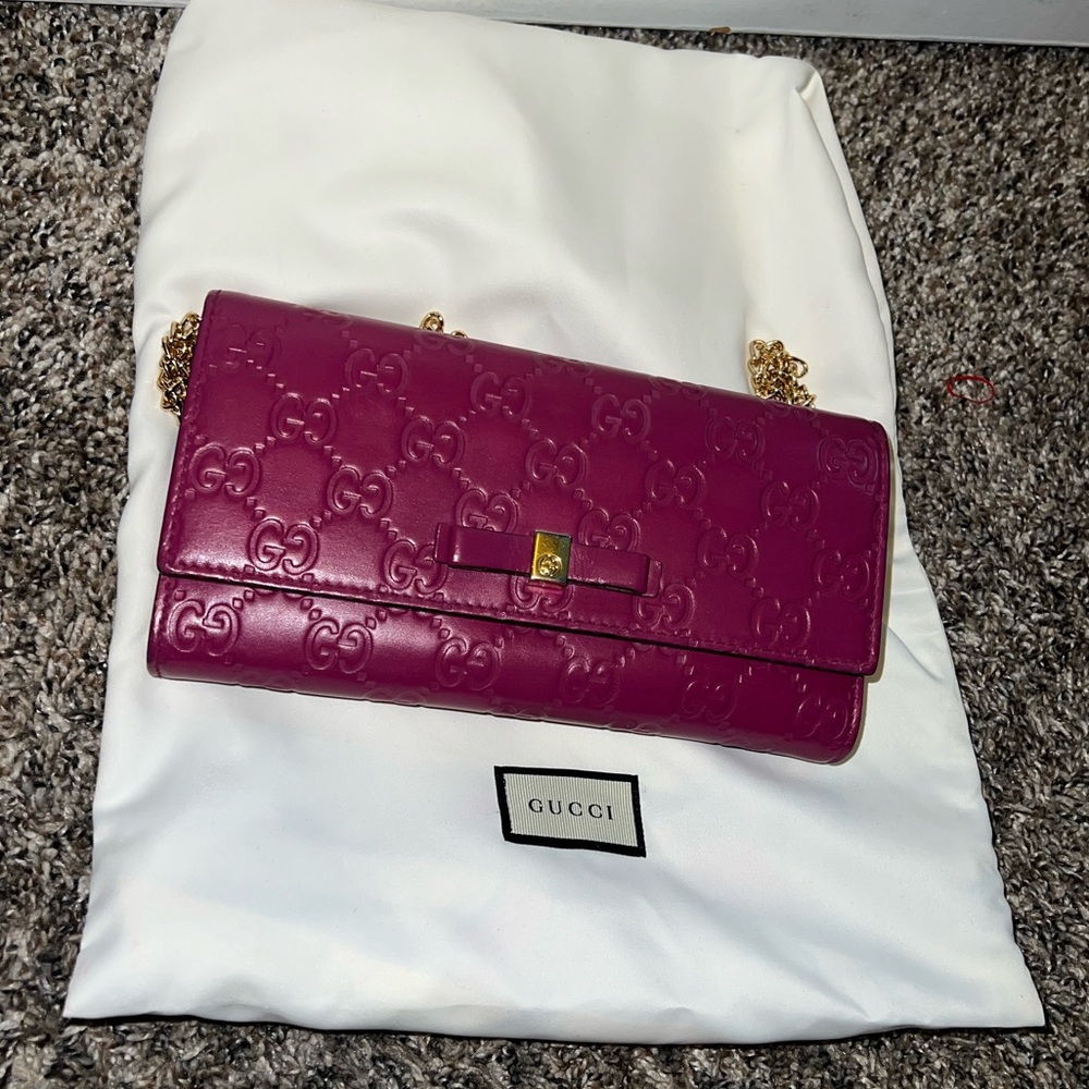 Vintage Gucci bow flap long wallet